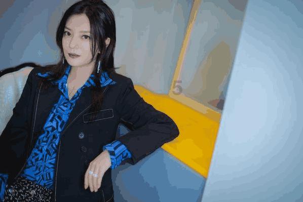 逃出诡异堡垒